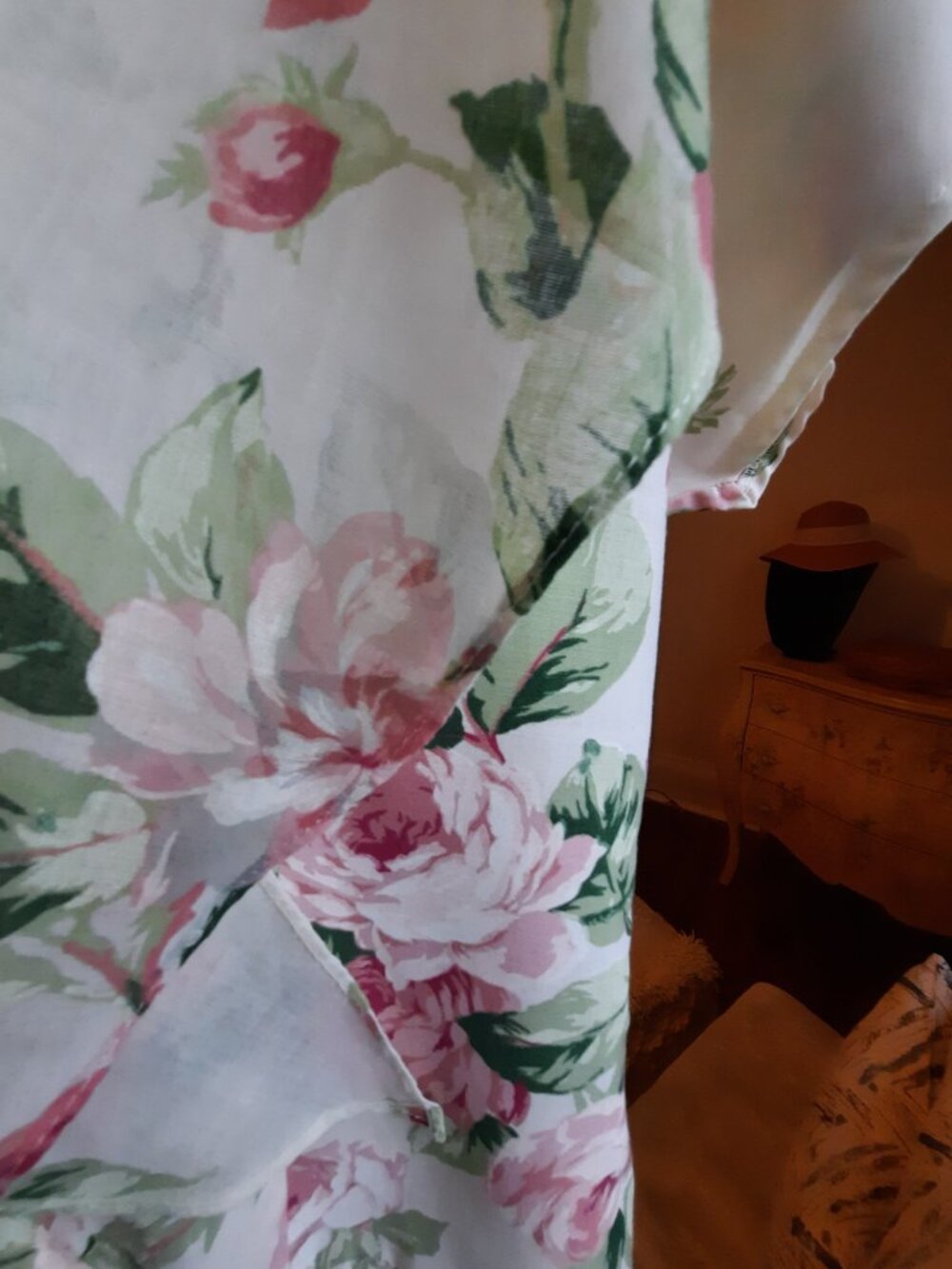 Vintage Conrad C. Collection, feminine and romantic blouse - Picture 6 of 9